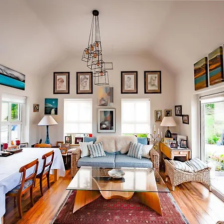 Lynster House 5* Монахан