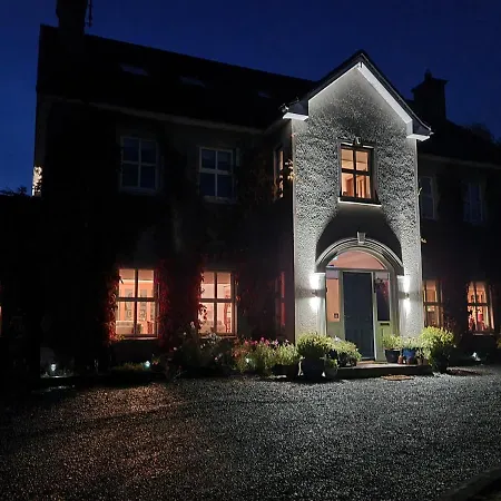 Lynster House
