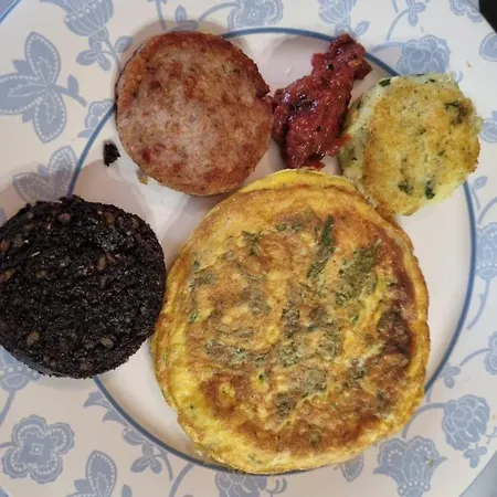 Lynster House Гостевой дом 5*