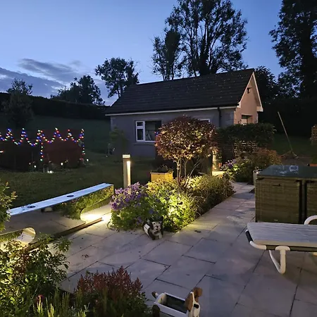 Lynster House Πανσιόν 5*