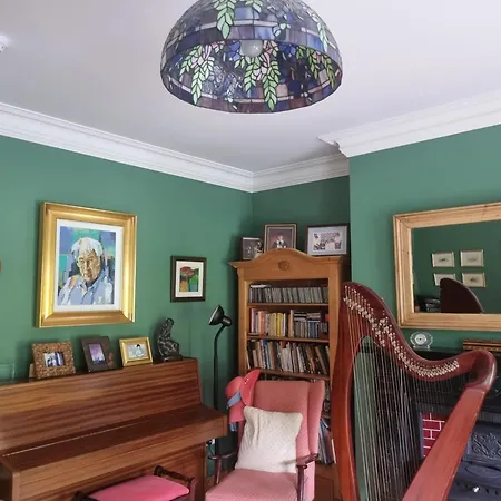 Πανσιόν Lynster House Monaghan