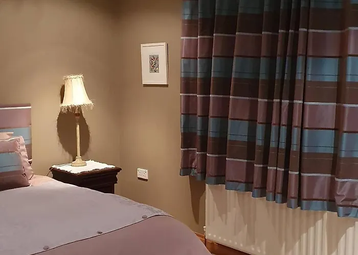 Lynster House Pensionat 5*